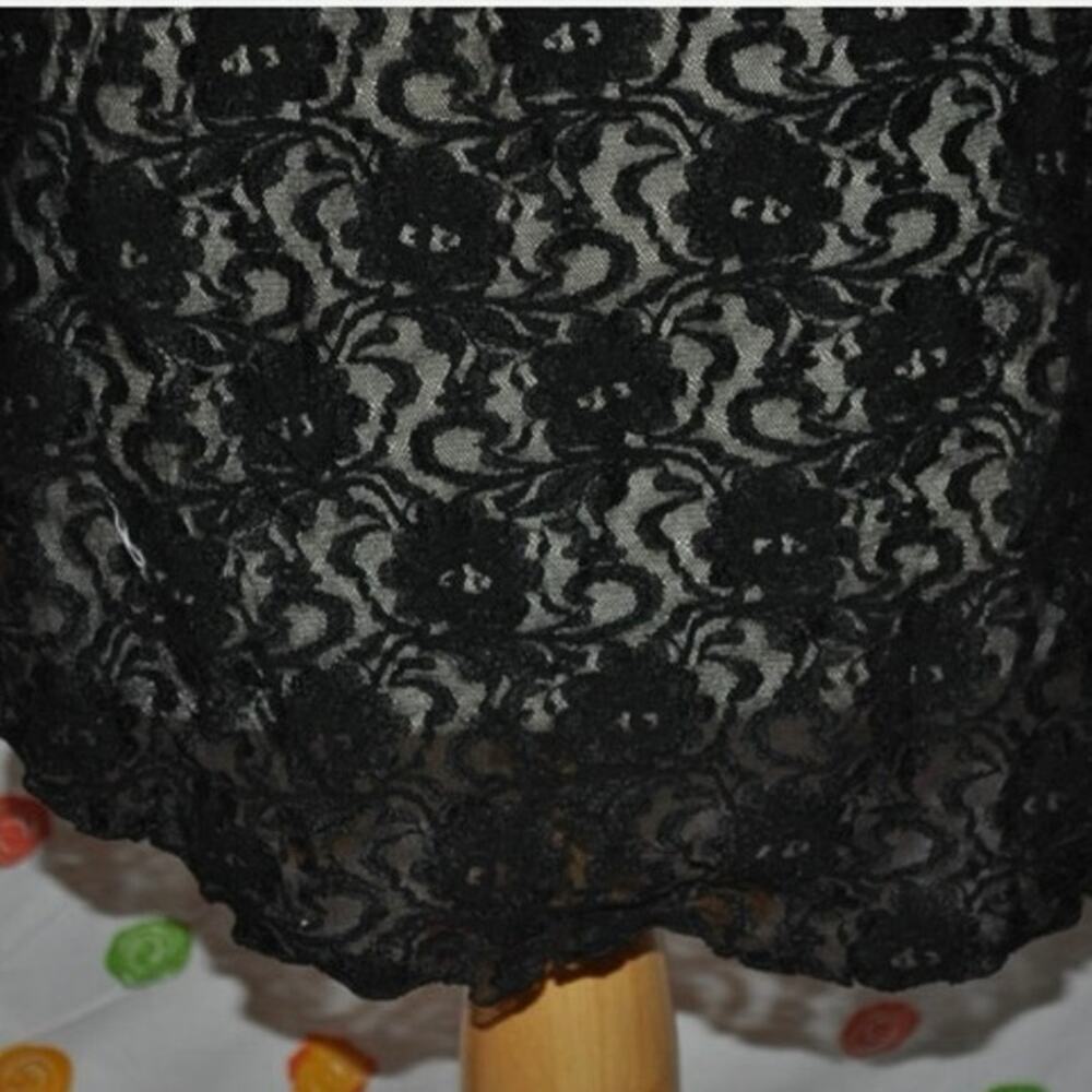 Y2k lace tank top beaded neckline - Picture 3 of 5